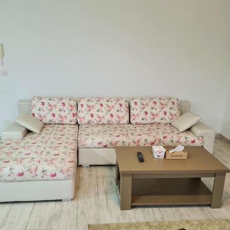 Cozy Apartment อาราด ภายนอก รูปภาพ