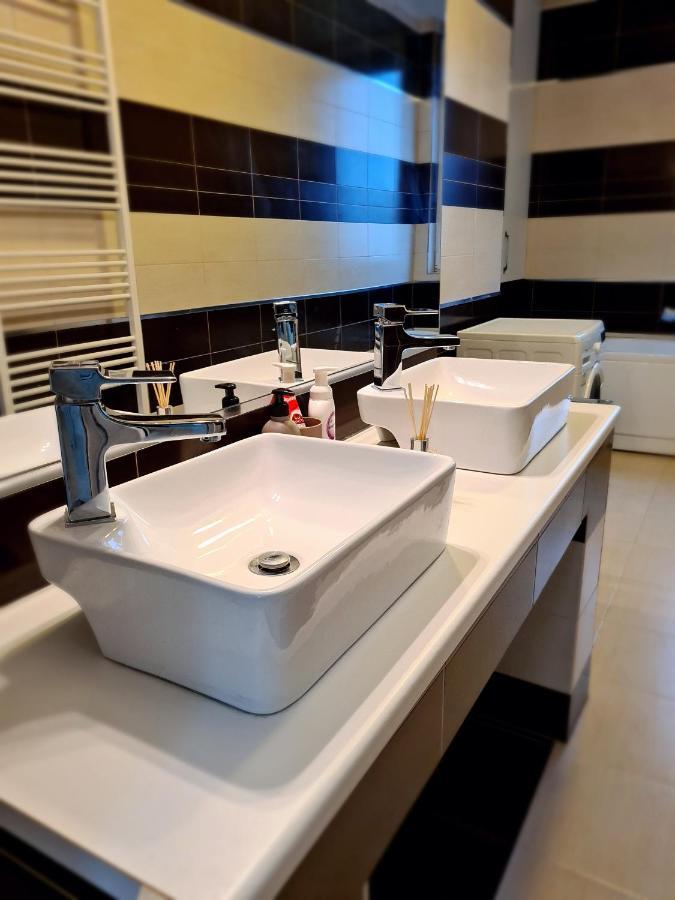 Cozy Apartment อาราด ภายนอก รูปภาพ