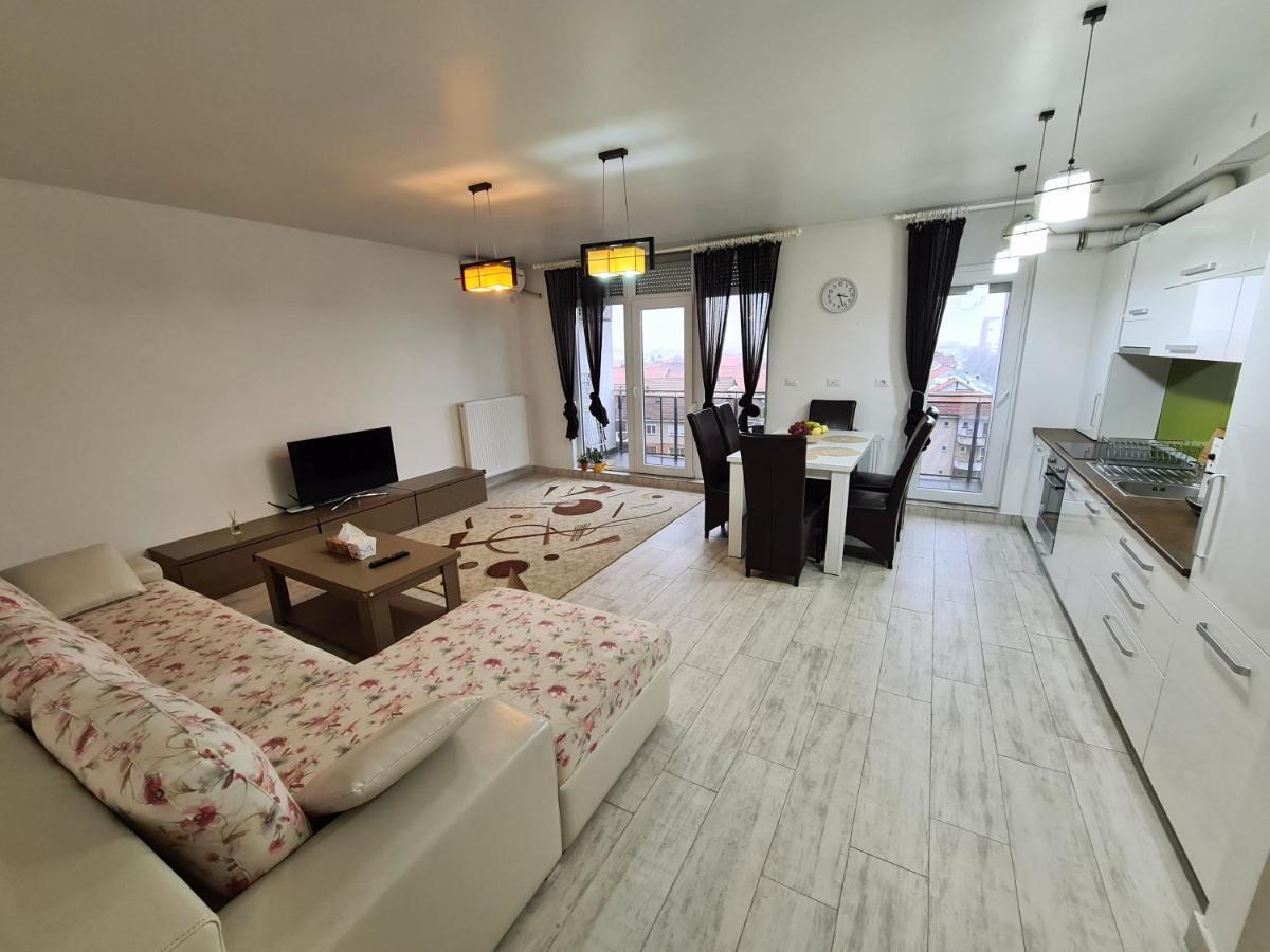 Cozy Apartment อาราด ภายนอก รูปภาพ