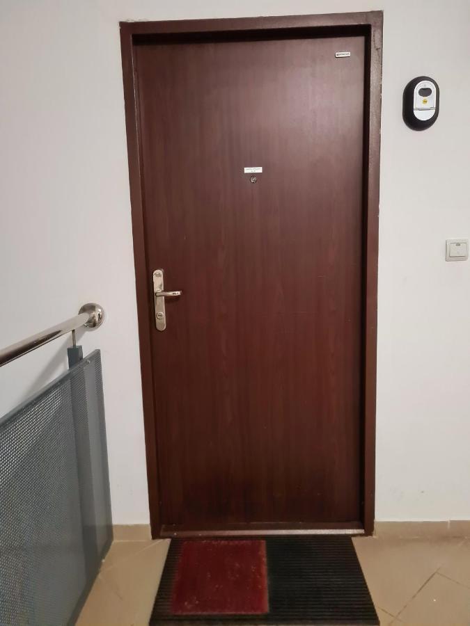 Cozy Apartment อาราด ภายนอก รูปภาพ